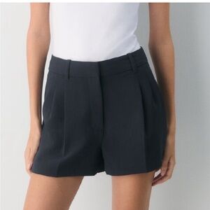 Aritzia The Effortless Short Mini Crepette Black